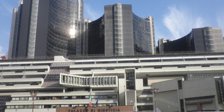 tribunale napoli raptus