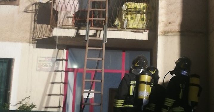 incendio baia domizia