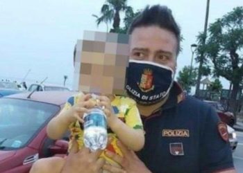 torre annunziata bambino