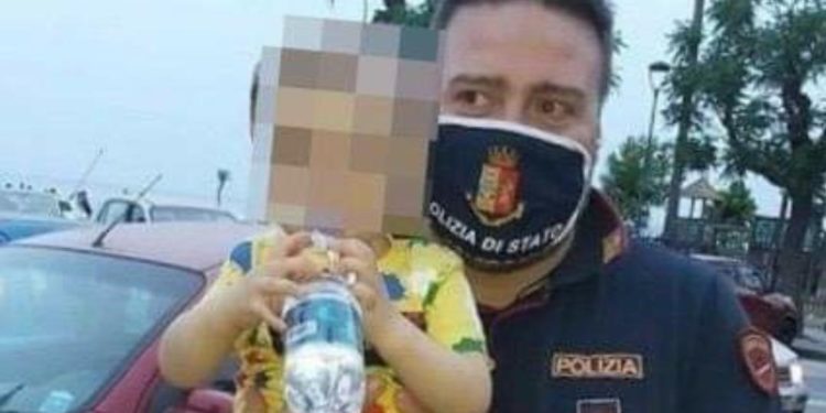 torre annunziata bambino