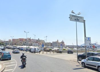 imbarco pozzuoli porto