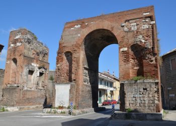 Arco di Adriano