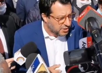 agenti di polizia penitenziaria