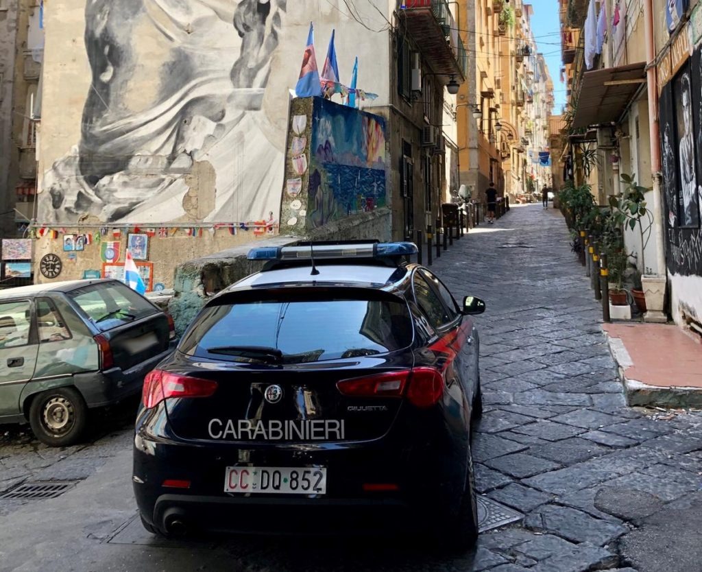carabinieri napoli quartieri spagnoli