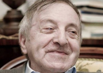 Al Napoli Teatro Festival Italia il concerto di Roberto De Simone per le vittime della pandemia