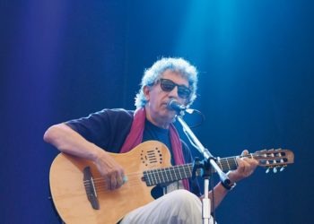 Palinuro, Eugenio Bennato in concerto a “Ritmi dal mare”