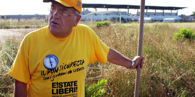 Il sindaco di Casal di Principe, Renato Natale