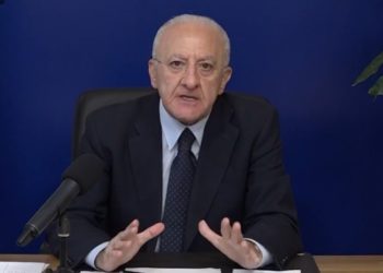 De Luca: “Oggi 1.261 casi, ad Halloween coprifuoco alle 22”