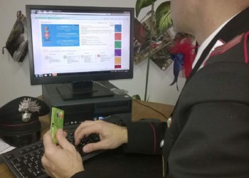Rubavano dati personali online: denunciati tre truffatori in Irpinia