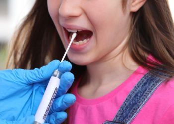 Covid-19 e riapertura scuole, falsa partenza dello screening volontario della Regione Campania