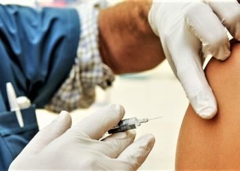 Covid-19, il vaccino Moderna efficace nel 94,5% dei casi