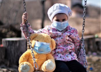 Zona rossa o arancione durante le festività natalizie: attesa per le decisioni del Governo