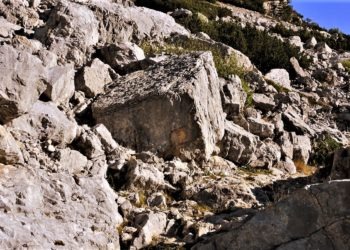 Grossa frana a Ischia, bloccato l’accesso per Sant’Angelo