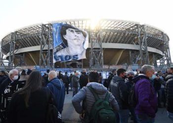 Napoli, il San Paolo diventa stadio Diego Armando Maradona: c’è il sì della Prefettura