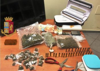 Cardito, confeziona droga nel garage: spacciatore 24enne arrestato dalla polizia