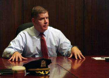 Il gigante del documentario Frederick Wiseman inaugura “Venezia a Napoli” col magnifico “City Hall” (Video)