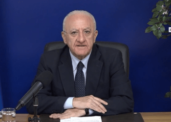 Natale, De Luca: “Linea dura giusta, in Campania sarà vietato raggiungere le seconde case”