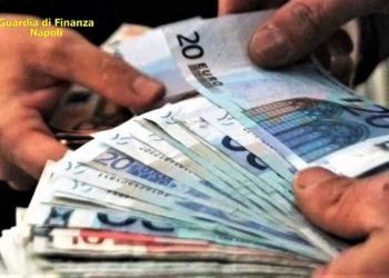 Operazione “Money box”: in manette un dipendente comunale di Castellammare di Stabia (Video)