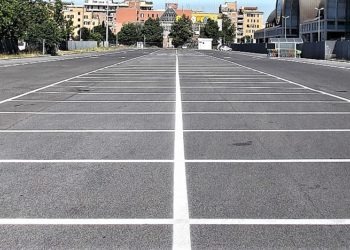 Aversa, Tari sulle aree adibite a parcheggio: il Comune vince la controversia al Tar