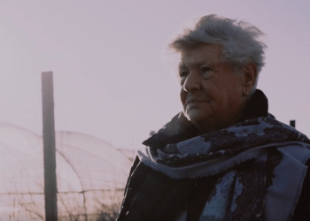 “Povera terra mia”, il ritorno di nonna Pasqua nel corto di Alessandro Scarano