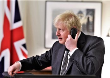 Covid-19, la “variante inglese” fa paura: il premier Boris Johnson lancia l’allarme