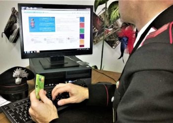 Smascherato dai carabinieri di Avellino un giovane truffatore del web