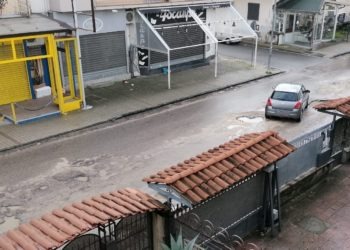 La Caivano-Aversa sempre più impercorribile: grosse voragini rendono pericoloso il tratto tra Orta di Atella e Frattaminore (Foto)