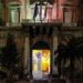 I musei Mann e Madre illuminano il centro storico di Napoli con l’arte sui loro portoni
