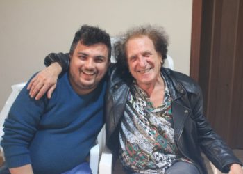 “A tempo perso suonavo ogni giorno”, esce la biografia del batterista di Frattamaggiore Franco Del Prete