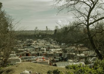 Giugliano, campo di Masseria del pozzo: la Regione finanzia un progetto per l’integrazione abitativa e sociale dei rom