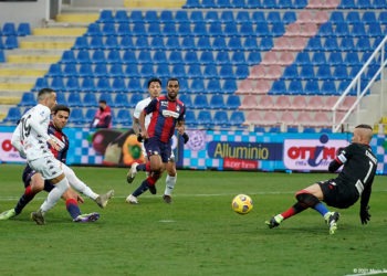 Serie A, secondo ko di fila per il Benevento: a Crotone finisce 4-1 per i padroni di casa