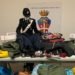 Napoli, sequestrato laboratorio di capi contraffatti: denunciato 46enne