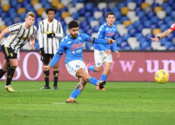 Il Napoli ci mette il “veleno” e va oltre le assenze: 1-0 alla Juventus con Insigne su rigore