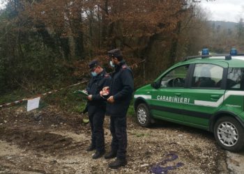 I carabinieri forestali sequestrano nel Casertano due terreni nei quali un’azienda sversava liquami in modo illecito