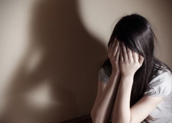 Giugliano, picchia la moglie in auto e prosegue anche a casa: 44enne in manette