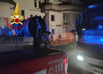 Un morto e un ustionato in un incendio nella notte in Irpinia