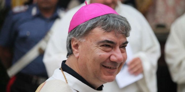 L'arcivescovo di Napoli monsignor Domenico Battaglia