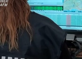 Vendeva false opere letterarie antiche su Internet: 50enne denunciato per truffa nell’Avellinese