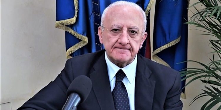 Il governatore della Campania Vincenzo De Luca