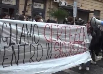 “Vogliamo trasporti pubblici che funzionino”. Scioperi e proteste in piazza degli studenti campani