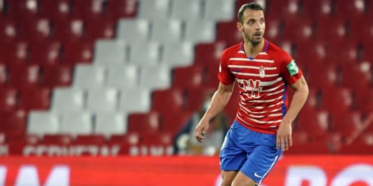 L'attaccante del Granada Roberto Soldado (Foto dal sito ufficiale del Granada calcio)