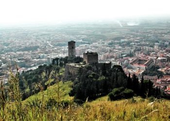 Maddaloni, sindaco e due funzionari comunali positivi al Covid-19