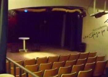 San Giorgio a Cremano, chiude il teatro dove Massimo Troisi iniziò la carriera: petizione al ministro Franceschini per salvarlo