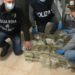 Blitz anti-droga tra Giugliano e Marano: sequestrati quasi 200 chili di stupefacenti, nove armi da fuoco e 650mila euro in contanti. Arrestate 5 persone (Video)