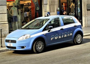 Arrestato stalker nel Salernitano: si era impossessato dell’identità digitale di una 20enne