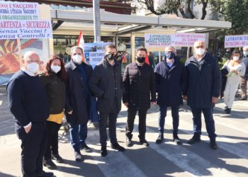 Sorrento, Capri e Amalfi: lavoratori stagionali in piazza per chiedere provvedimenti contro la crisi