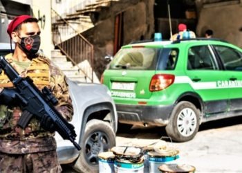 Terra dei fuochi, forze dell’ordine in azione a Casalnuovo e Marcianise