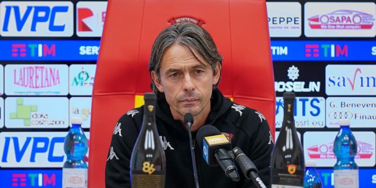 L'allenatore del Benevento Filippo Inzaghi