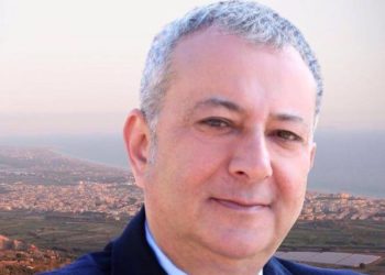 Casi di Covid-19 in aumento a Mondragone, il sindaco chiude le scuole dal 26 al 30 aprile: lezioni in dad