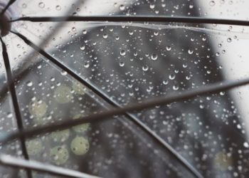 Temporali e pericolo frane in Campania: la protezione civile lancia l’allerta meteo gialla